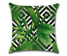 Lade das Bild in den Galerie-Viewer, Tropical Leaf Cushion Cover
