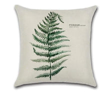 Lade das Bild in den Galerie-Viewer, Handmade Leaf Cushion Cover
