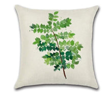 Lade das Bild in den Galerie-Viewer, Handmade Leaf Cushion Cover
