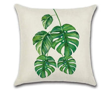 Lade das Bild in den Galerie-Viewer, Handmade Leaf Cushion Cover
